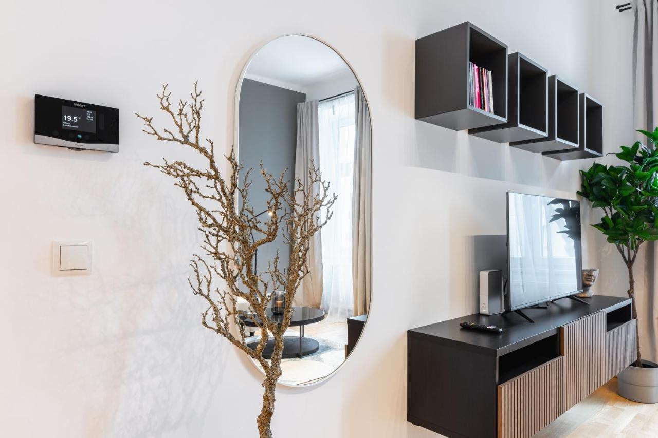 Trendy Apt With - Smart Tv, Coffee Machine In Meidling Wien Ngoại thất bức ảnh