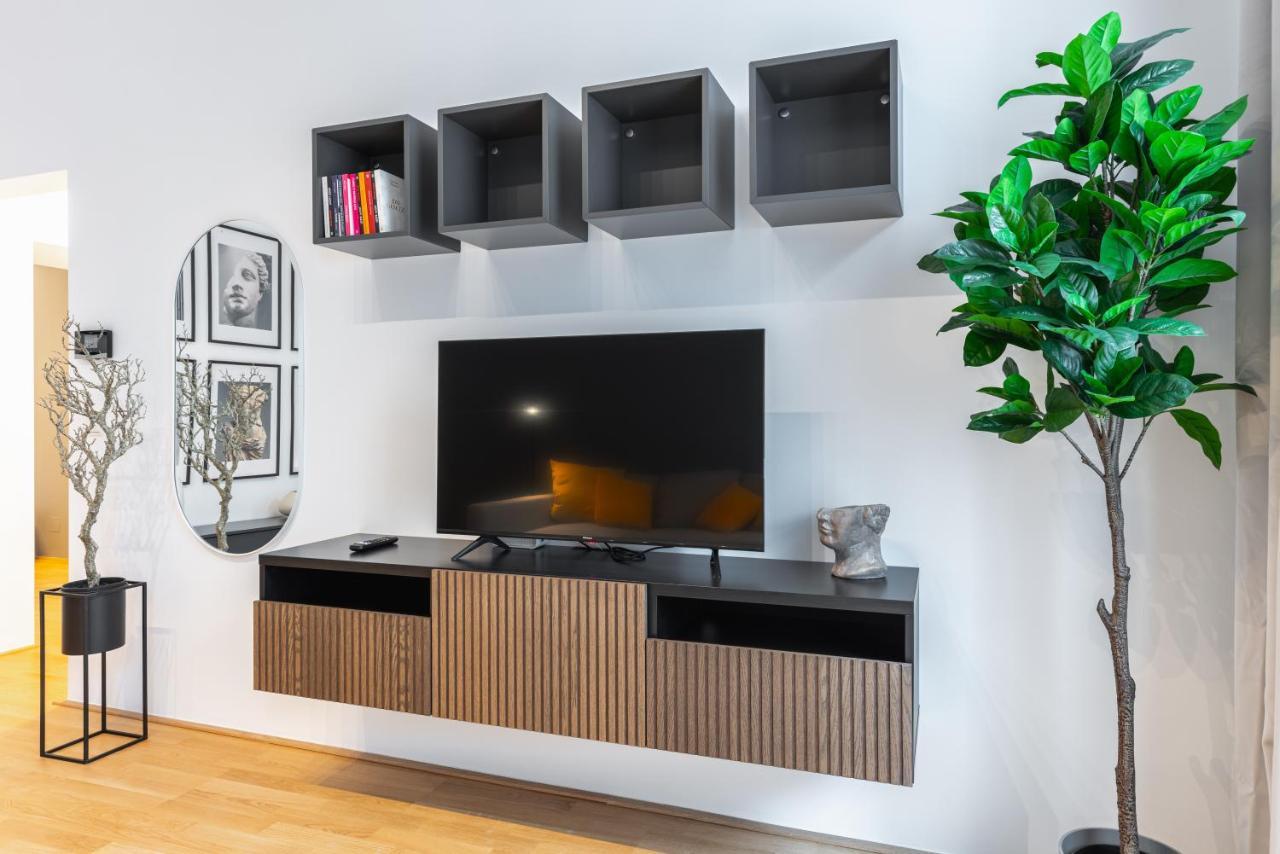 Trendy Apt With - Smart Tv, Coffee Machine In Meidling Wien Ngoại thất bức ảnh